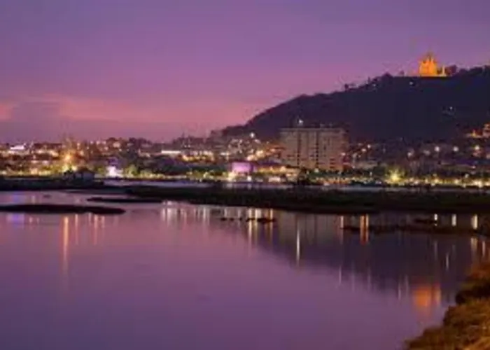 1 Bed House - Garden Wifi Balcony Chalet Viana do Castelo