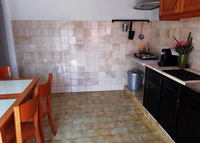 Chalet 1 Bed House - Garden Wifi Balcony