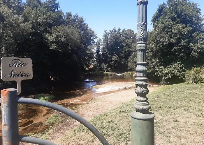 Chalet 1 Bed House - Garden Wifi Balcony